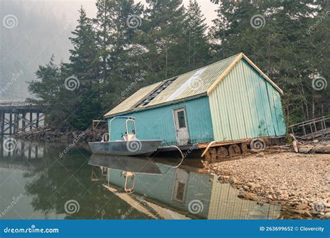 Diablo 1 Boat stock photo. Image of state, cascades - 263699652