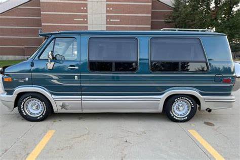 1993 Gmc Vandura 2500 Starcraft Sl Brougham For Sale Cars And Bids