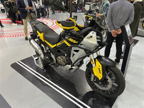 Qj Motor Svt X L Adventure Cinese Ad Eicma Wedrive