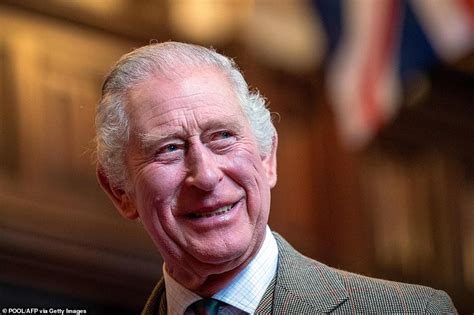 King Charles Thanks Royal Fans For Condolences With Sweet Card Daily Mail Online