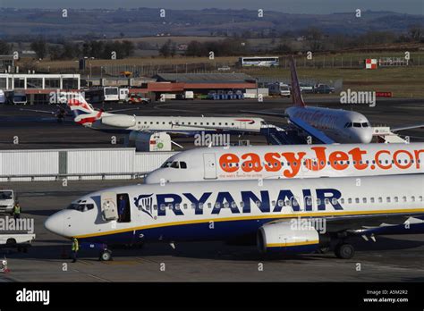 Ryanair Easyjet And British Airways Budget Airlines Competing For