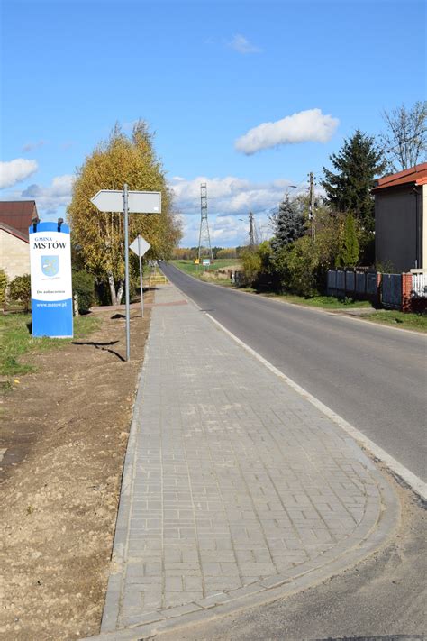 Budowa chodnika na odcinku Cegielnia Kuchary Urząd Gminy Mstów