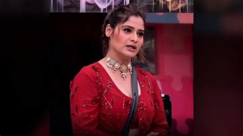 Bigg Boss 13 Weekend Ka Vaaar Madhurima Tuli And Arti Singh Shocking