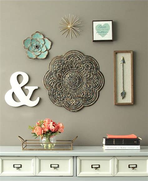 Stratton Home Décor Stratton Home Decor Rustic Bronze Medallion Wall ...