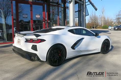 C8 Chevy Corvette With 20in Front 21in Rear Avant Garde M520r Wheels