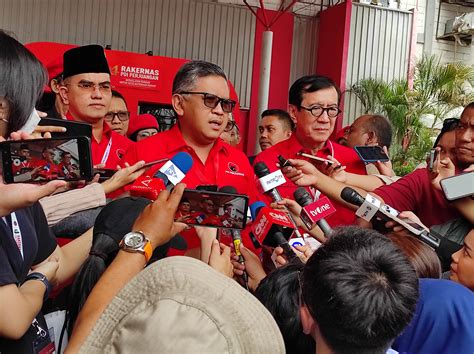 Usai Deklarasi Ganjar Mahfud Md Pdip Jadwalkan Pertemuan Dengan Gibran