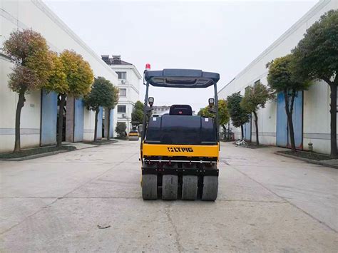 China Manufacturer Of 6 Tons Fully Hydraulic Double Drum Vibratory Roller