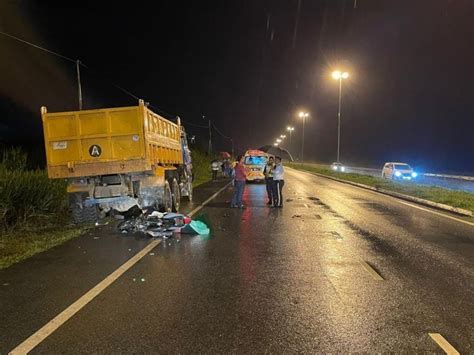 Penunggang Motosikal Maut Rempuh Belakang Lori Rosak Utusan Borneo Online