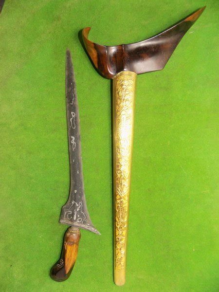 Jual Keris Merakyat Tilam Upih Pamor Pulo Tirto Meteor Akodiat Era