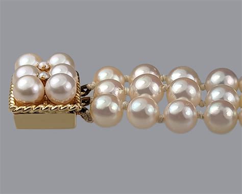 Triple Strand Pearl Bracelet Fabulous Vintage Bangle Gold Clasp