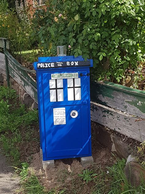 The Doctor's Library - Street Library Australia