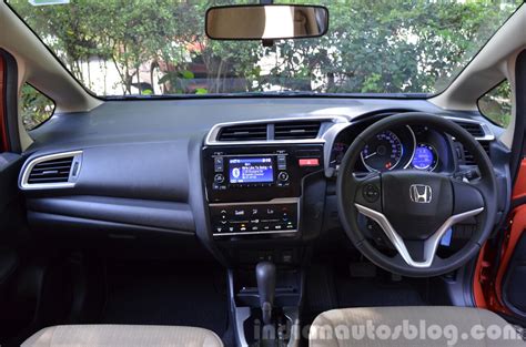 Honda Jazz Petrol V Cvt Dasboard Review