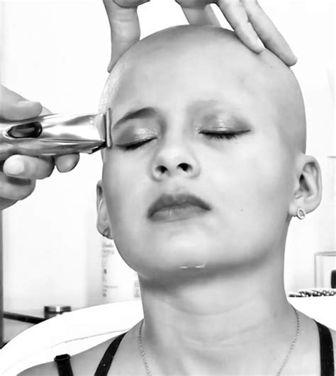 Pin By Poro On Hair And Beauty In 2023 Shaved Head Women Shaved Hair