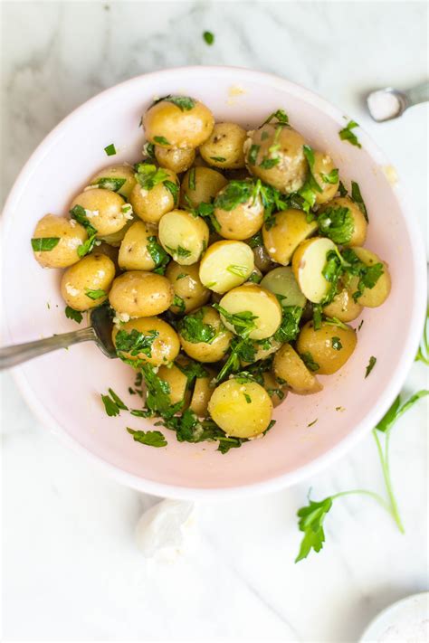 Easy Peasy Garlic And Parsley Peewee Potatoes Pure Kitchen