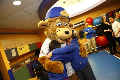 Clark makes rookie debut as Cubs mascot | WGN Radio 720 - Chicago's ...