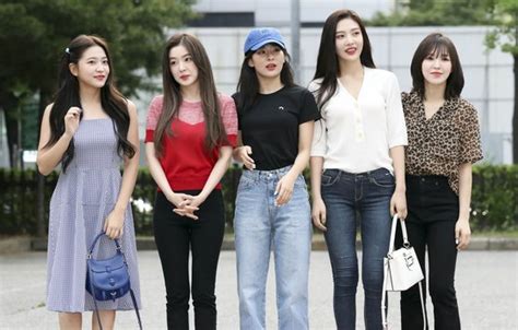 레드벨벳 아이린·조이·예리 코로나19 확진콘서트 잠정 연기 중앙일보