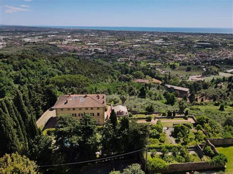 Hystoric Villa With Breathtaking Sea View In Camaiore Tuscany Italy