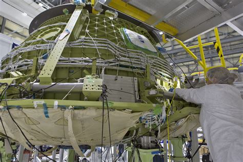 KSC 20171030 PH KLS01 0104 A Technician Works On Boeings Flickr