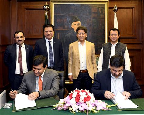 MOU Signed Between KPITB And NADRA For The Establishment Of Citizens