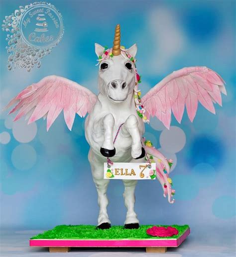 Unicorn & Pegasus - Cake by Beata Khoo - CakesDecor