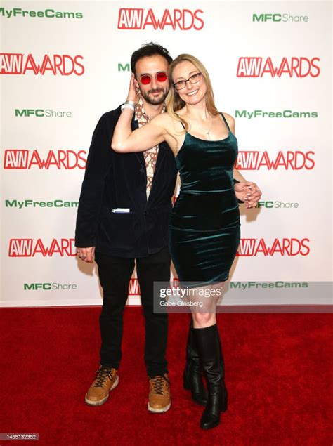 Jacob Coldwater And Ophelia Kaan Attend The 2023 Adult Video News Nachrichtenfoto Getty Images