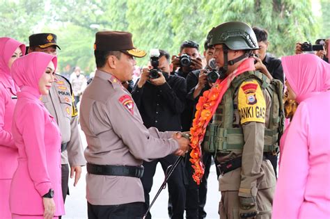 Polda Sulsel Gelar Upacara Kenaikan Pangkat 1 551 Personel Dan