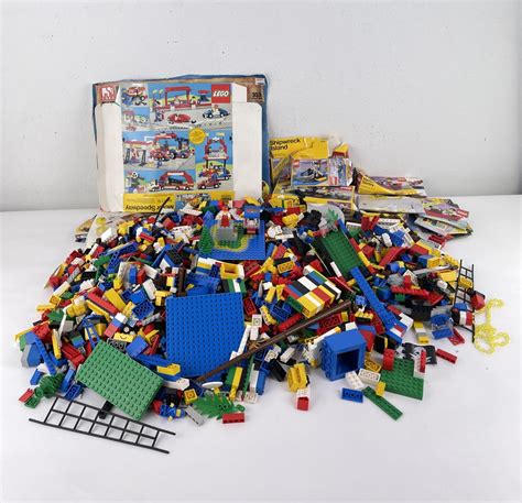 Large Collection Of Vintage Legos