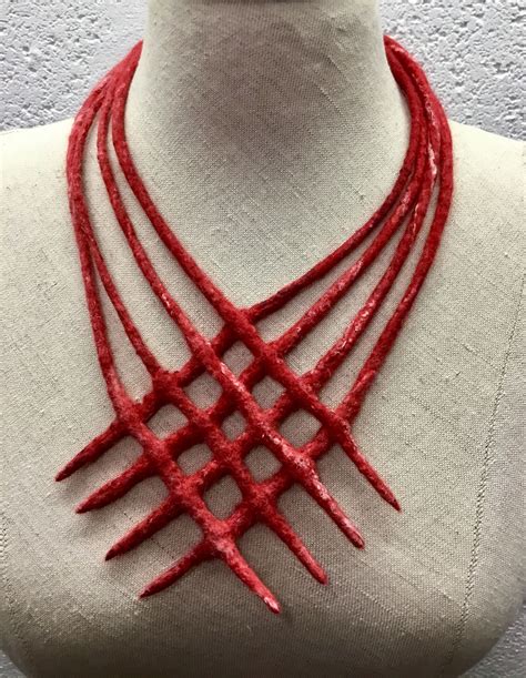 Necklace In Superfine Merino And Silk By Veerlaine Vilten Sieraden