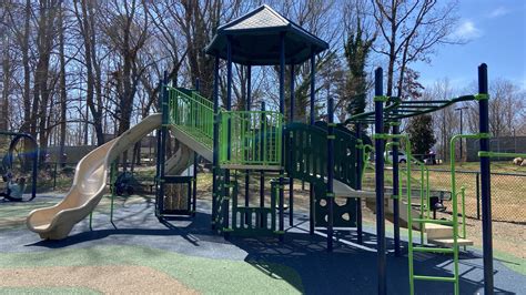 Happyly Dogwood Park And Playground