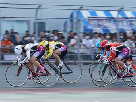 【函館競輪・ナイター】ルーキーシリーズの女子6車立てレースで4車が落車、2車再乗でレース成立 2日目6r 競輪ニュース