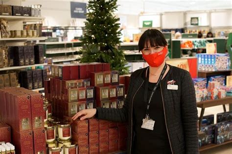 Marks and Spencer Christmas hampers costs a staggering £1,000 - this is ...