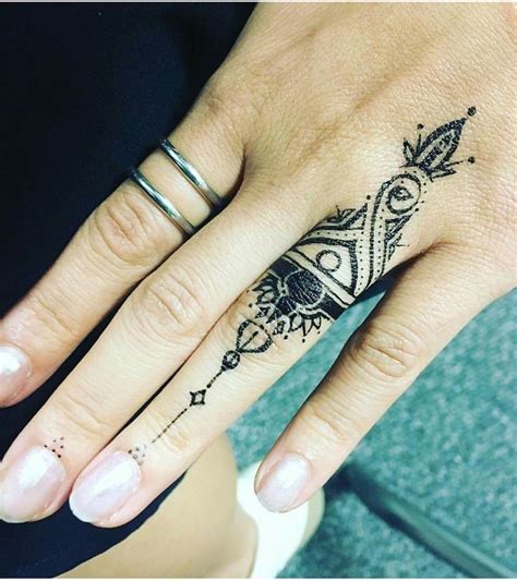 Ideas Dise Os Bellod De Tatuajes En Manos Para Mujeres