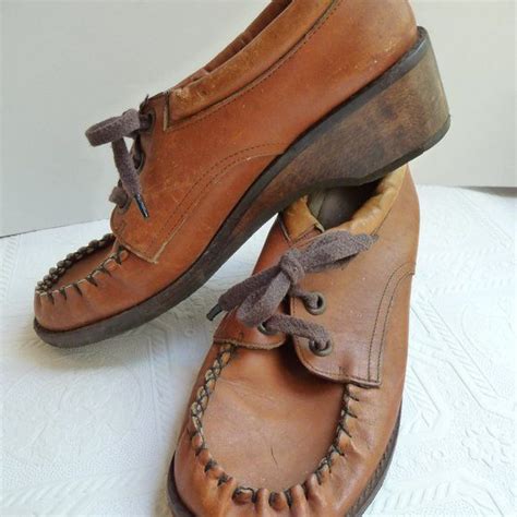 Vintage 1970s Hippie Boho Style Leather Misses Size 8 Wedge Platform Oxford Shoe Leather Shoes