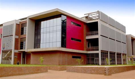 Univen Is Among Top 100 Universities In The World University Of Venda