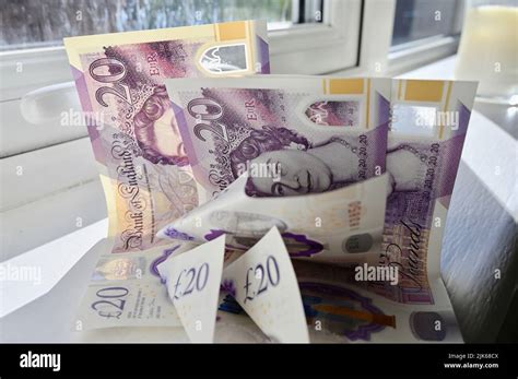 Billetes de veinte libras fotografías e imágenes de alta resolución Alamy