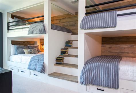 Country House Bunk Room With Queen Size Bunk Beds Idesignarch