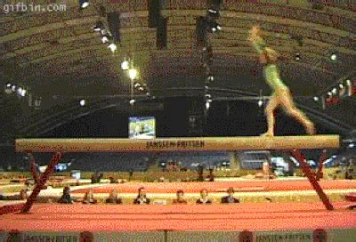 Gymnast Fails (16 gifs)