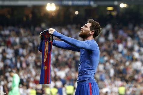 Real Madrid 2 3 Barcelona Messi Scores Dramatic Winner Daily Mail Online