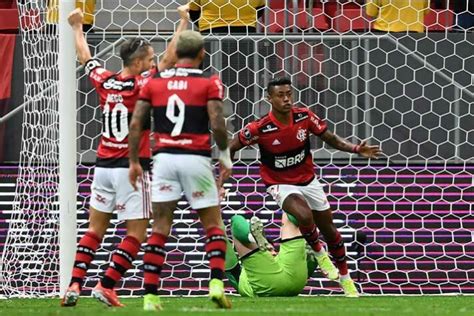 Atua Es Quarteto Ofensivo Volta A Sobrar Em Goleada Do Flamengo Sobre