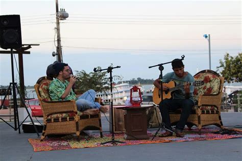 Sarau Re Ne Diversos Artistas Para Homenagear A Rua De Outubro Em