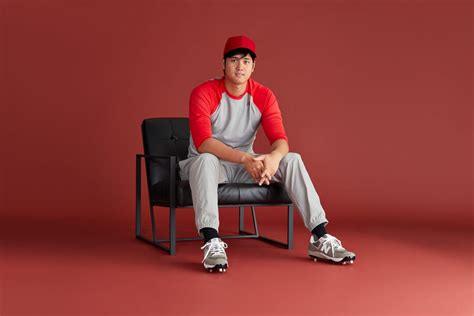 What Pros Wear Shohei Ohtani To Wear New Balance Cleats With New Long