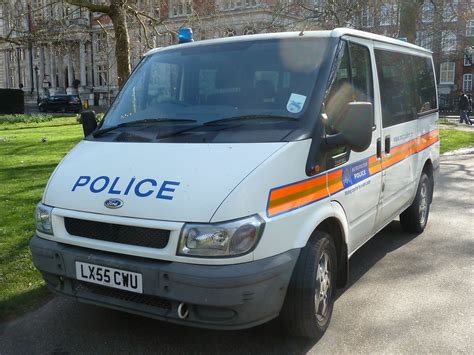 Metropolitan Police Ford Tourneo Lx Cwu Samuel Hardwick Flickr