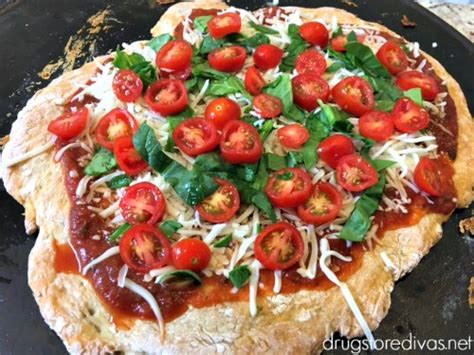 2 Ingredient Dough Pizza Recipe (2 Weight Watchers Points Per Slice) | Drugstore Divas