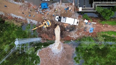 Bombas de escoamento da água de Porto Alegre começam a funcionar