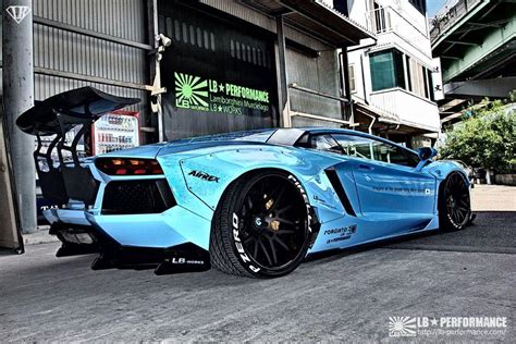 Liberty Walk Lamborghini Aventador