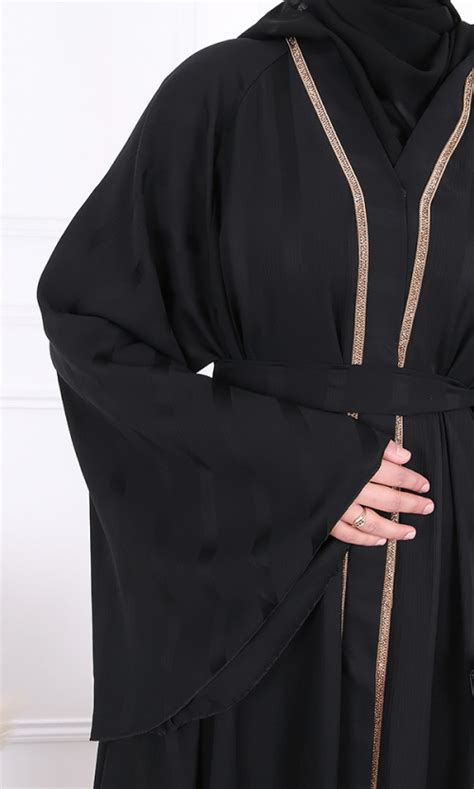 Abaya Ultra Vas E Tissu Nidah Gaufr Ouverture Par Bouton Pressions