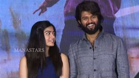 Vijay Devarakonda And Rashmika Exclusive Fun Visuals Dear Comrade Trailer Launch Manastars