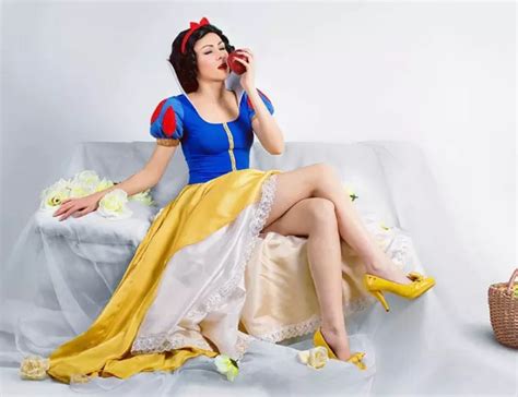 This Disney Cosplay is Pretty Flawless | The Luxury Spot