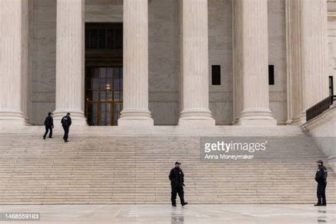 Us Supreme Court Police Photos And Premium High Res Pictures Getty Images