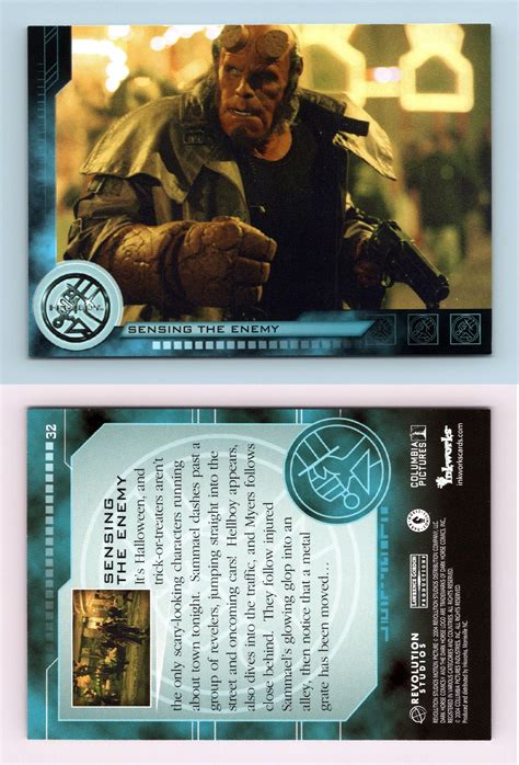 Sensing The Enemy 32 Hellboy 2004 Inkworks Trading Card